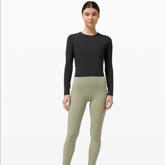 *SOLD* NWT lululemon all it takes long sleeve 6 - Picture 3 of 8